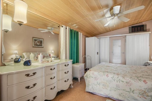 8573 SW 16th Street, Davie, FL 33324