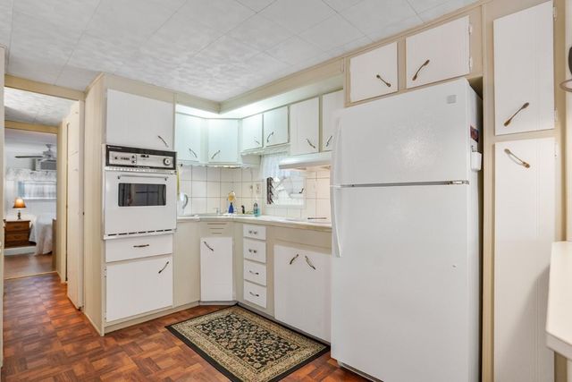 8573 SW 16th Street, Davie, FL 33324