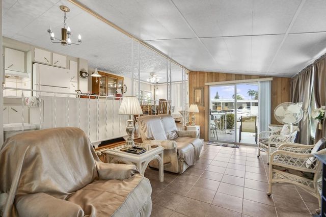 8573 SW 16th Street, Davie, FL 33324