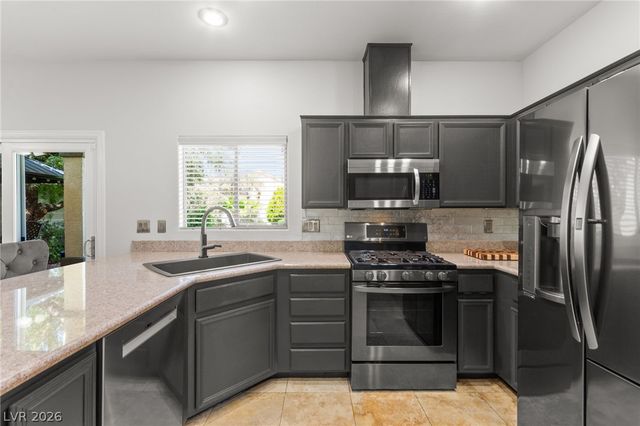 98 Dryden Park Avenue, Las Vegas, NV 89148