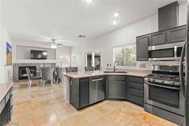 98 Dryden Park Avenue, Las Vegas, NV 89148