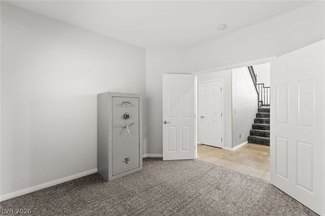 98 Dryden Park Avenue, Las Vegas, NV 89148