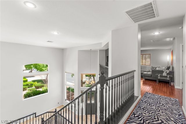 98 Dryden Park Avenue, Las Vegas, NV 89148