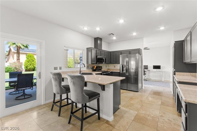 98 Dryden Park Avenue, Las Vegas, NV 89148