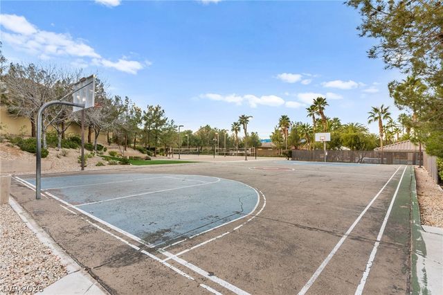 98 Dryden Park Avenue, Las Vegas, NV 89148