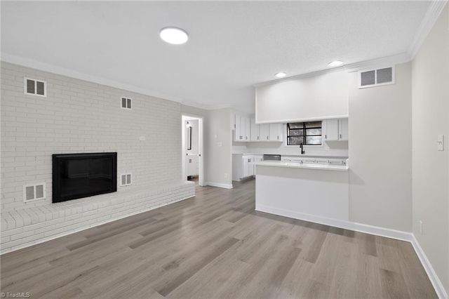 1516 Country Lane, Kernersville, NC 27284