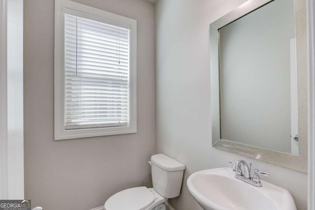 18 Privet Circle, Suwanee, GA 30024