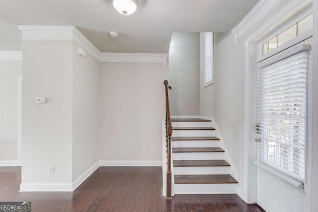 18 Privet Circle, Suwanee, GA 30024