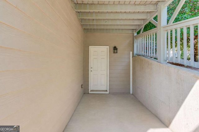 18 Privet Circle, Suwanee, GA 30024