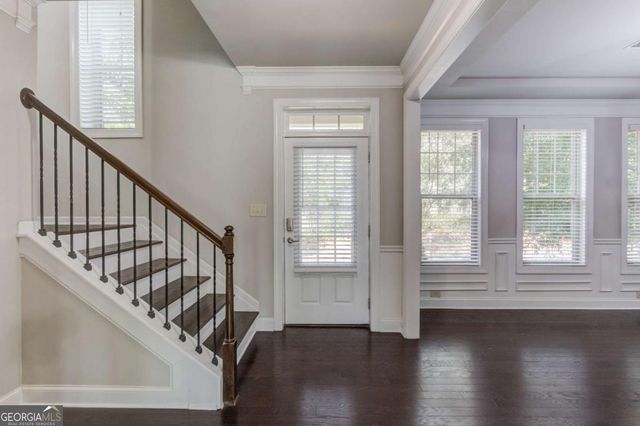 18 Privet Circle, Suwanee, GA 30024