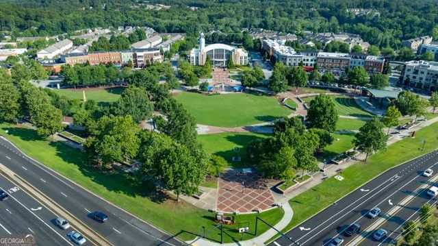 18 Privet Circle, Suwanee, GA 30024
