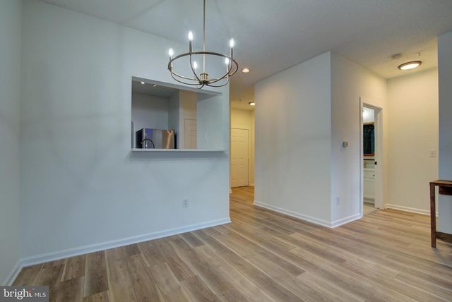 1708 LAKE SHORE CREST DR, Reston, VA 20190