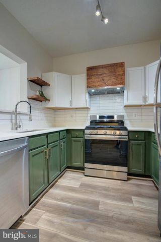 1708 LAKE SHORE CREST DR, Reston, VA 20190