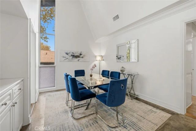 31584 Agoura Road 4, Westlake Village, CA 91361