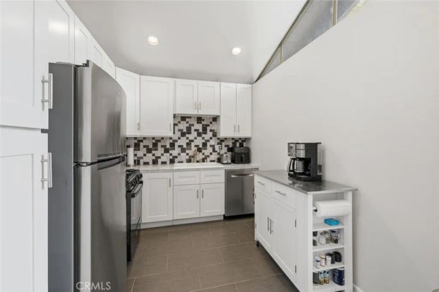 31584 Agoura Road 4, Westlake Village, CA 91361