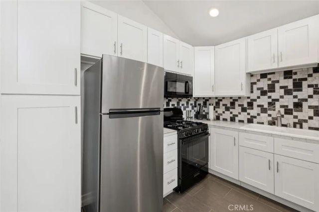 31584 Agoura Road 4, Westlake Village, CA 91361