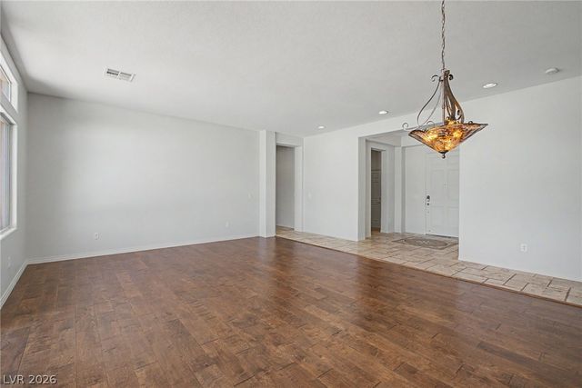 7112 Via Campanile Avenue, Las Vegas, NV 89131
