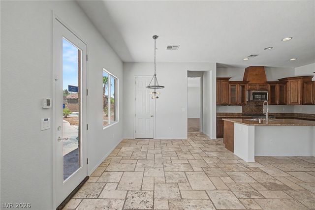 7112 Via Campanile Avenue, Las Vegas, NV 89131