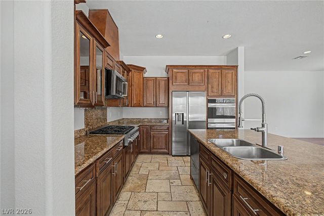 7112 Via Campanile Avenue, Las Vegas, NV 89131