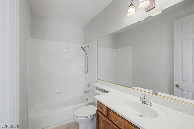 7112 Via Campanile Avenue, Las Vegas, NV 89131