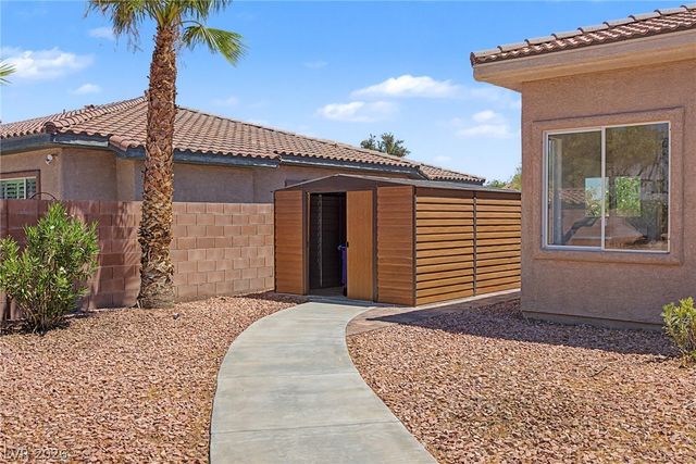 7112 Via Campanile Avenue, Las Vegas, NV 89131
