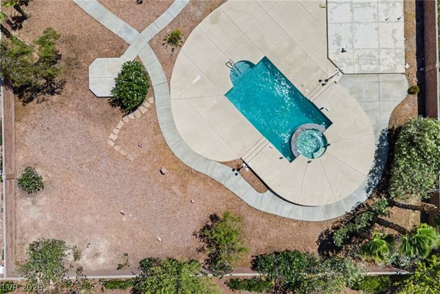 7112 Via Campanile Avenue, Las Vegas, NV 89131
