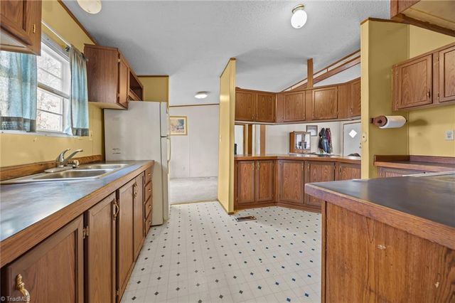 4240 Nc Highway 134, Asheboro, NC 27205