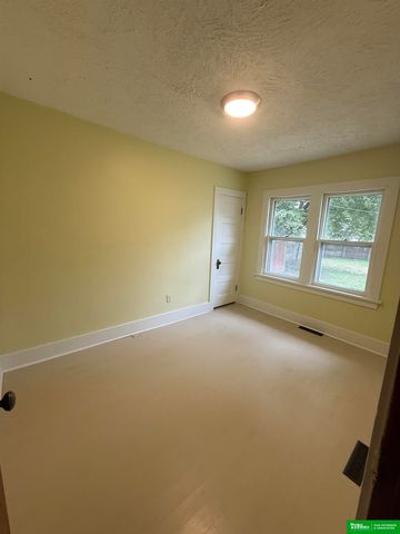 835 W 8th Street, Fremont, NE 68025