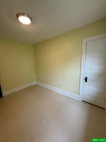835 W 8th Street, Fremont, NE 68025