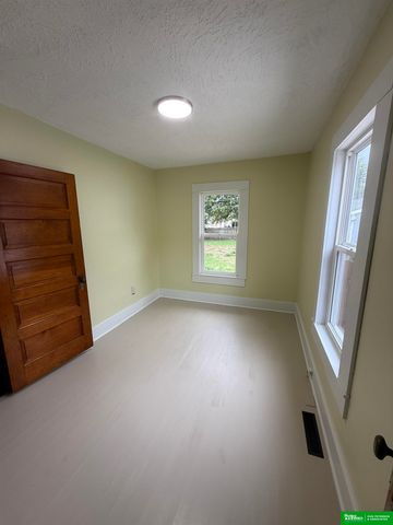835 W 8th Street, Fremont, NE 68025