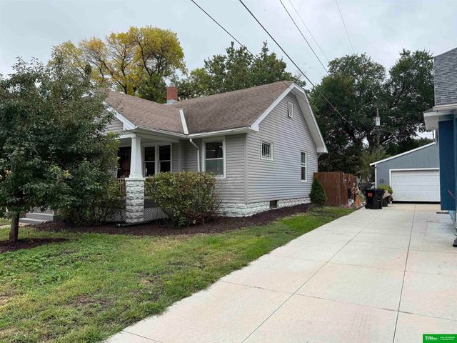 835 W 8th Street, Fremont, NE 68025