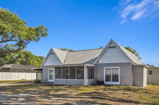 816 W COUNTRY CLUB DRIVE, Tampa, FL 33612