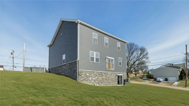 1036 Lindsay Road, Scott Twp, PA 15106