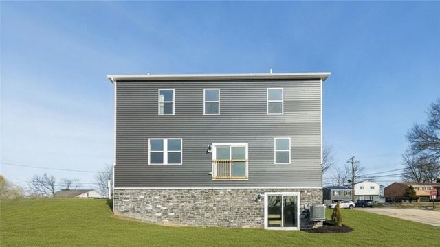 1036 Lindsay Road, Scott Twp, PA 15106
