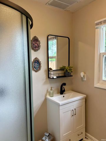 7104 S Hibiscus Drive, Muncie, IN 47302