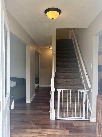 7104 S Hibiscus Drive, Muncie, IN 47302