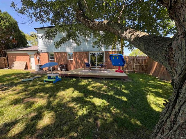 7104 S Hibiscus Drive, Muncie, IN 47302