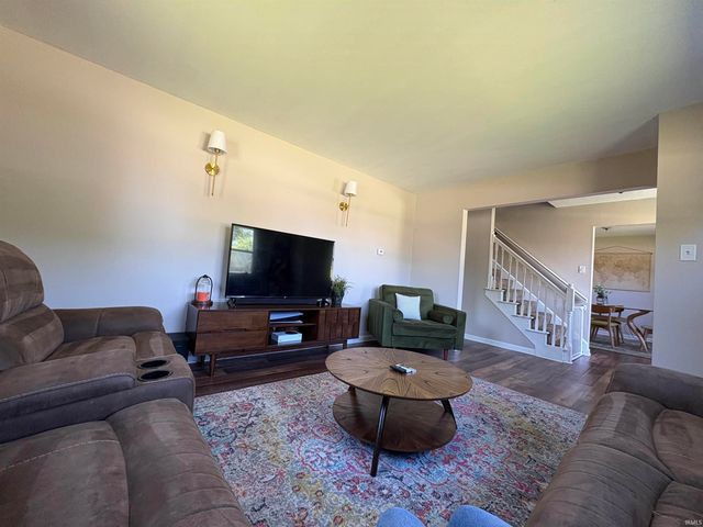 7104 S Hibiscus Drive, Muncie, IN 47302
