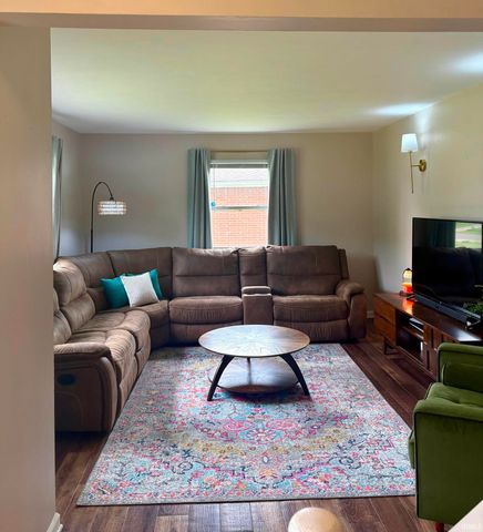7104 S Hibiscus Drive, Muncie, IN 47302