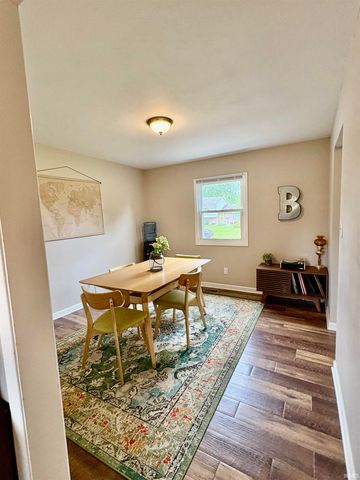 7104 S Hibiscus Drive, Muncie, IN 47302