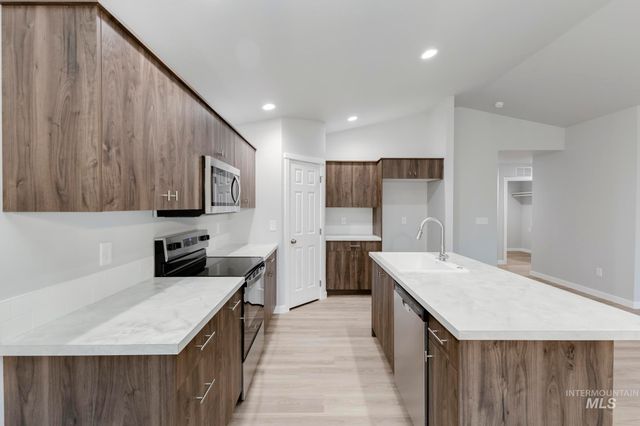 3310 S Maple Ranch Way, Nampa, ID 83686