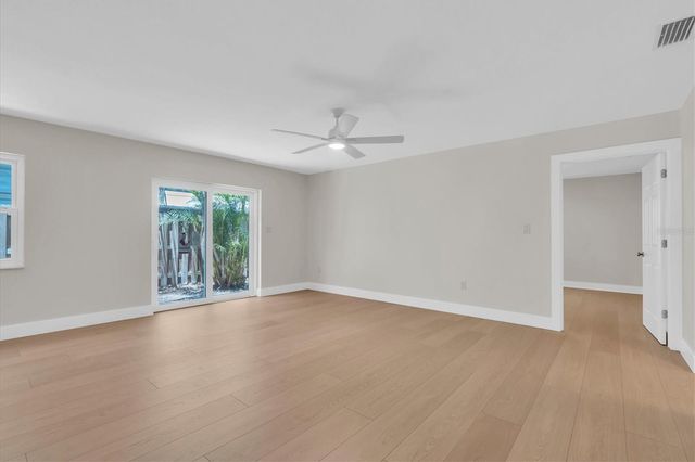 714 3RD AVENUE NE, Largo, FL 33770