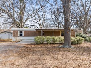 6064 Lights Ferry Road, Flowery Branch, GA 30542