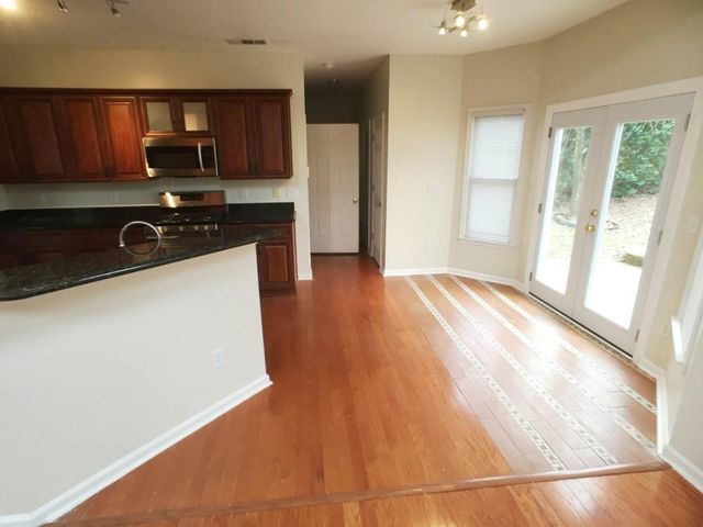 2562 Fairlawn Downs NW, Kennesaw, GA 30144