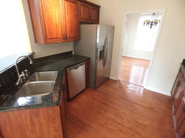 2562 Fairlawn Downs NW, Kennesaw, GA 30144