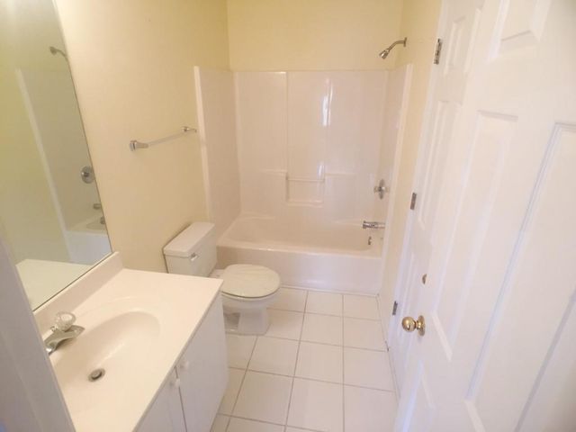 2562 Fairlawn Downs NW, Kennesaw, GA 30144