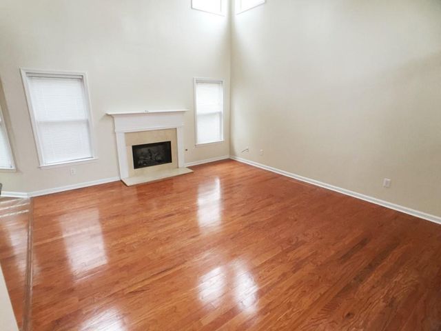2562 Fairlawn Downs NW, Kennesaw, GA 30144