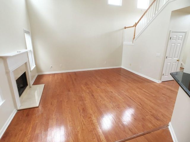 2562 Fairlawn Downs NW, Kennesaw, GA 30144