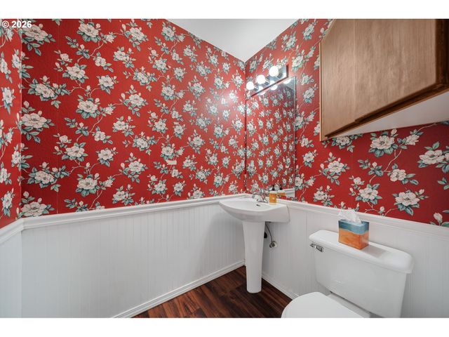 6455 MAIN St, Bay City, OR 97107