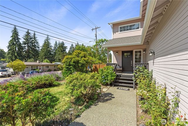 16267 16th Avenue SW, Burien, WA 98166